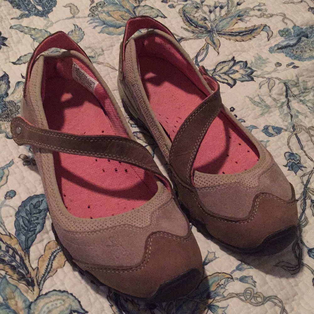 Columbia Damselfly Slip On Hiking Sneaker Size 7.5